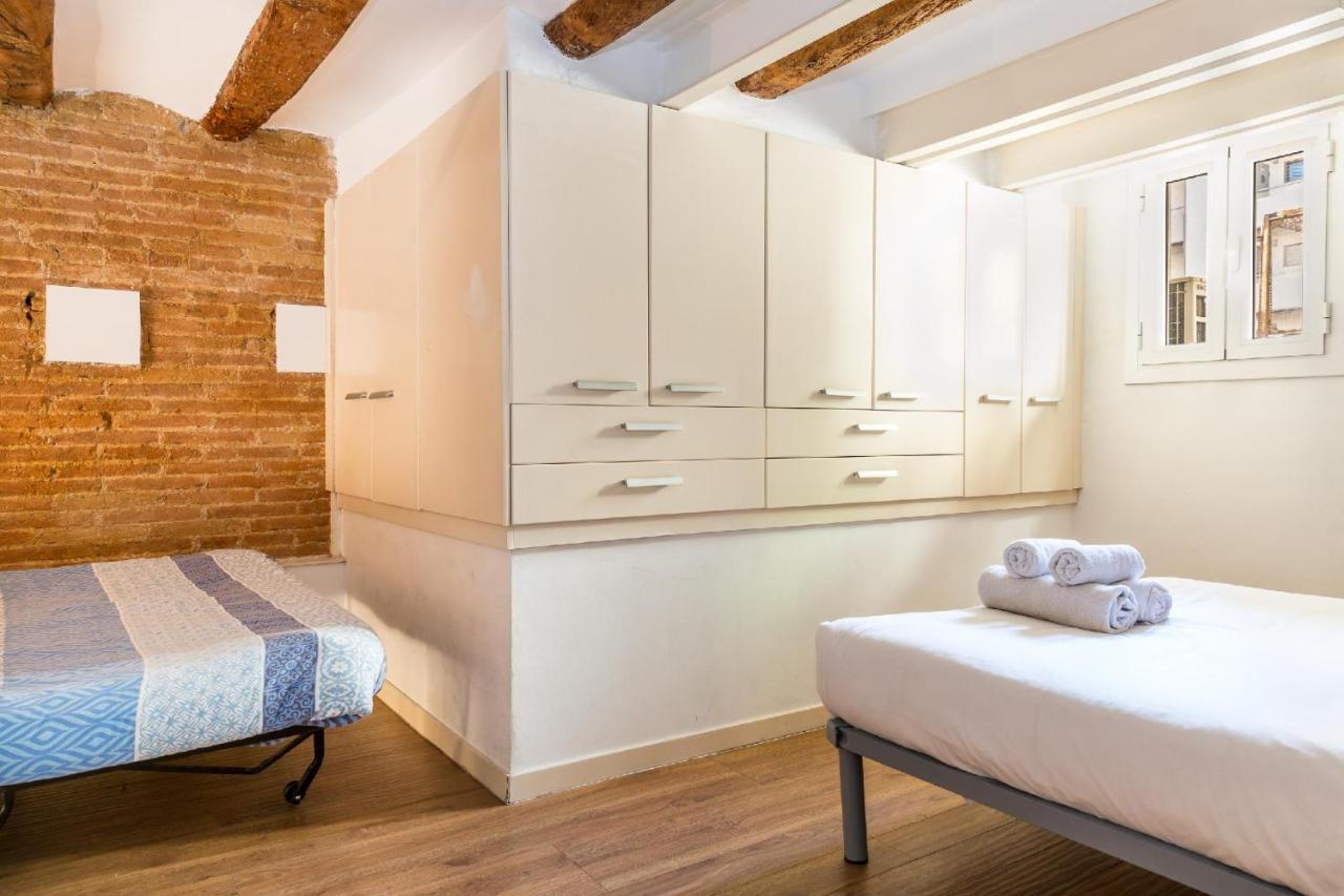 Fridays Flats Dreamy Duplex - Stylish Beach Loft Barcelona Exterior photo